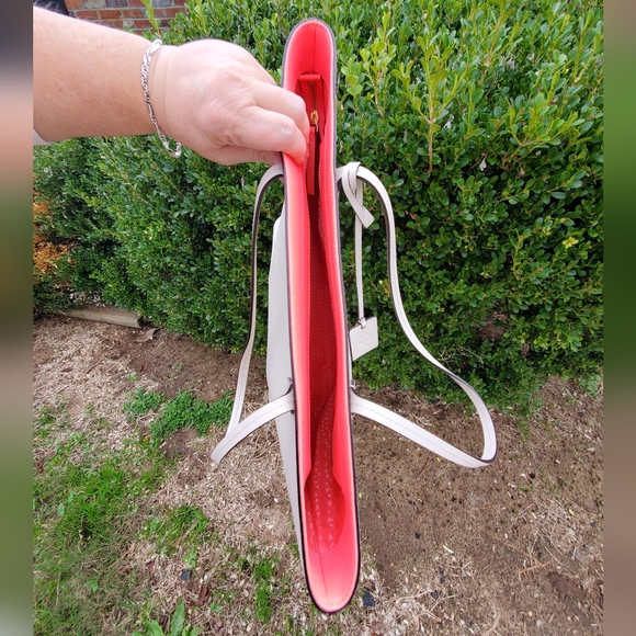 Kate Spade Abbey Street Karla Cream Tote With Hot Pink logo hangtag/ interior - Picture 8 of 10